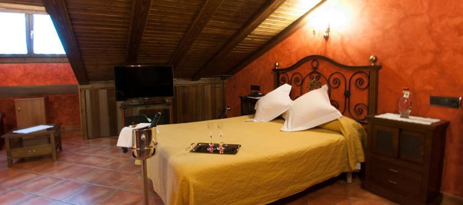 Hostal Rural Los Telares Pastrana Exterior photo
