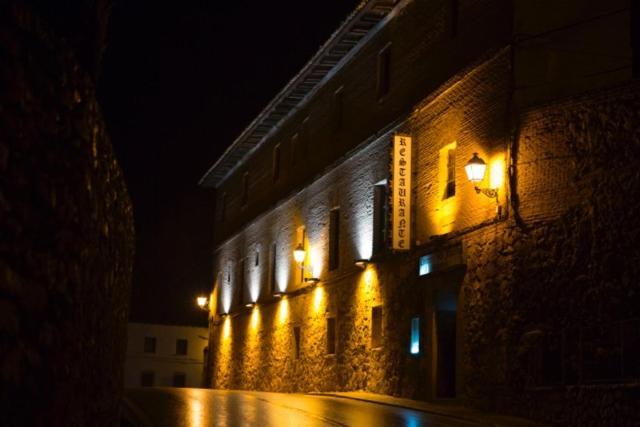 Hostal Rural Los Telares Pastrana Exterior photo